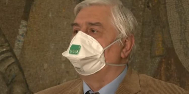 IDE NA BOLJE: Doktor Tiodorović upravo saopštio ohrabrujuće vesti MOGUĆE DA NOVU GODINU DOČEKAMO U MIRU