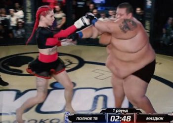 ŽENA PRETUKLA MUŠKARCA OD 240 KILOGRAMA! O ovom bizarnom MMA meču bruji ceo svet! UBILA BOGA U NJEMU (VIDEO)