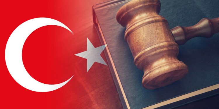 Turska osudila stotine ljudi na doživotni zatvor zbog pokušaja puča