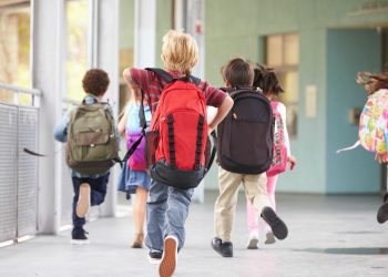 Školama stižu uputstva: Kad đaci mogu i moraju da dođu