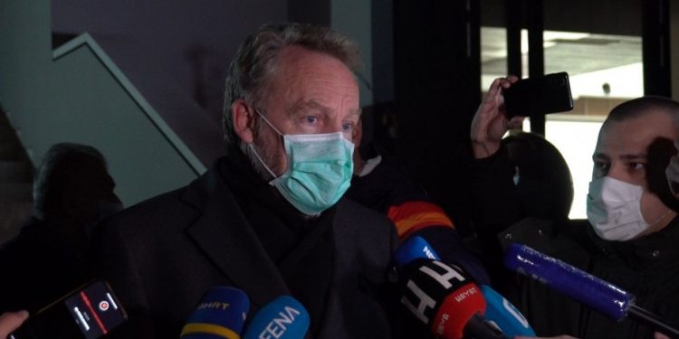 Izetbegović: Ovo sa Zvizdićem mora stati