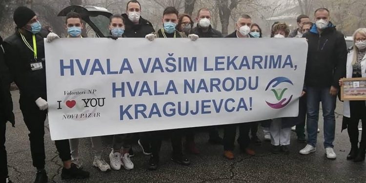 “Nismo vas zaboravili”: Pazarci odneli pomoć Kragujevčanima