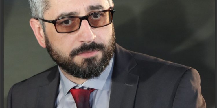 Prof. dr. Sead Šemsović za sebilj.net o bosanskom jeziku i bošnjačkoj književnosti: „Književnost je majdan iz kojega se jezik kao rudno bogatstvo eksploatiše.”