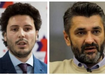 Suljagić poručio Abazoviću: Nikome u BiH ne treba tvoj zagrljaj, samo đon obraz može manipulisati Srebrenicom