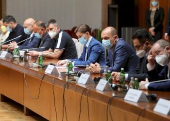 HITNA SEDNICA VLADE SRBIJE U 13.00! Jedina tema borba protiv korone i donošenje NOVIH MERA