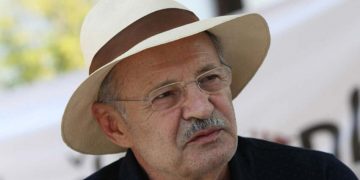 NOVE VESTI O MUSTAFI NADAREVIĆU: Prijatelj otkrio kako je sada slavni glumac koji se bori sa rakom pluća