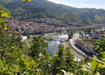 HAPŠENjE U PRIJEPOLjU Evo zbog čega su privedeni bivši predsednik opštine i još 8 osoba