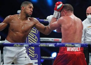 (VIDEO) Svijet je oduševljen predstavom Britanca: Pogledajte brutalan nokaut Anthonyja Joshue