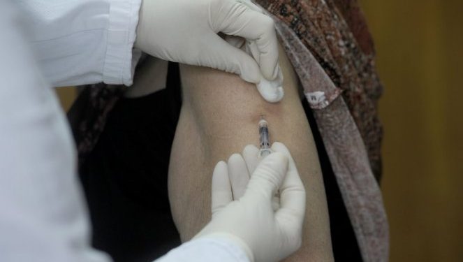 Stručnjaci: Ako se vakcinišemo, završetak epidemije krajem 2021.