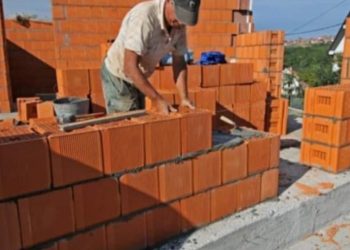 Čovjek sagradio kući o kojoj bruji internet: KADA VIDITE KAKO IZGLEDA NIŠTA VAM NEĆE BITI JASNO (FOTO)