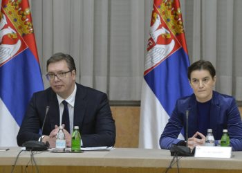 Vučić: Vakcinacija protiv korone kreće sutra i neko ih državnog vrha će je primiti, da li Ana ili ja, videćemo