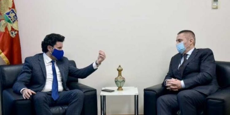 Prvi dan Abazovića na novom radnom mjestu, odmah smjena direktora policije