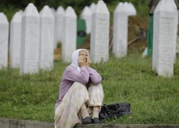 ZAŠTO SU LJUDI KOJI SU PREŽIVJELI GENOCID RADILI ZA ONE KOJI GA NEGIRAJU?
