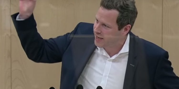 (VIDEO)U Austriji i Coca-Cola pozitivna na koronu