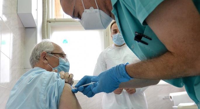 ČETIRI SATA POSLE FAJZERA: Dr Kon otkrio kako se oseća posle primanja vakcine