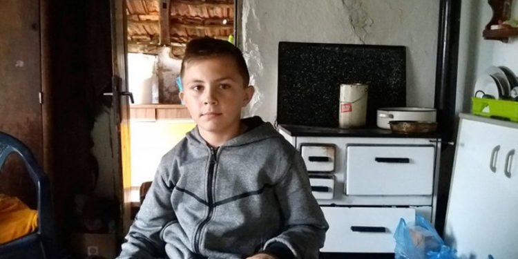 “Našao sam mamu na Facebooku i poslao joj zahtjev za prijatelja! Nije ga htjela prihvatiti!”