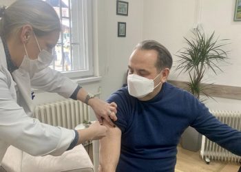 Rasim Ljajić primio vakcinu protiv koronavirusa