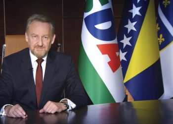 Izetbegović se obratio parlamentarcima u EU: Moramo naći balans između etničkog i građanskog principa