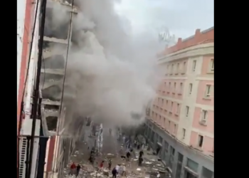 UNIŠTENA TRI SPRATA ZGRADE! NA TERENU HITNE SLUŽBE: SNAŽNA EKSPLOZIJA UZDRMALA CENTAR MADRIDA!