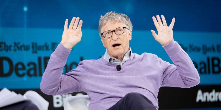 Meksički kardinal: “Cjepivo protiv COVID-19 u sebi sadrži sotonske mikročipove, a Bill Gates je umislio da je prorok”