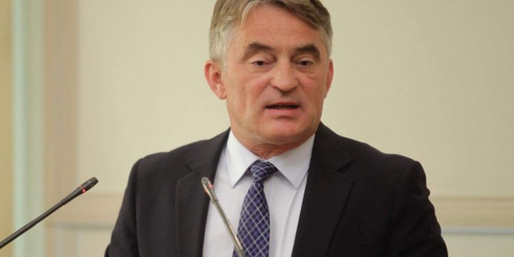 Komšić: Vlada Crne Gore i Abazović moraju se ograditi od nepoštivanja države BiH i veličanja dana početka genocida