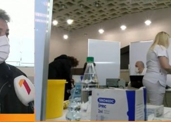 (VIDEO) U Novom Pazaru Počela Masovna Imunizacija: Pomažu I Volonteri Iz Medicinske Škole