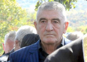 MIĆUNOVIĆ   PUŠTEN DA SE BRANI SA SLOBODE