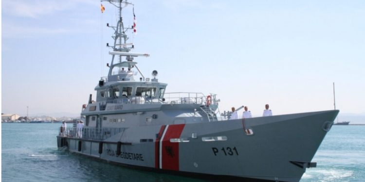 Albanija spasila 50 sirijskih izbjeglica na ruti prema Italiji