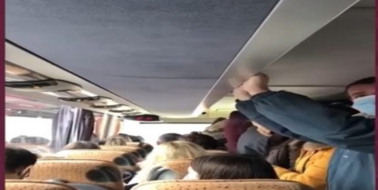 (VIDEO) NOVOPAZARSKI AUTOBUS PUN, A VOZAČE BAŠ BRIGA