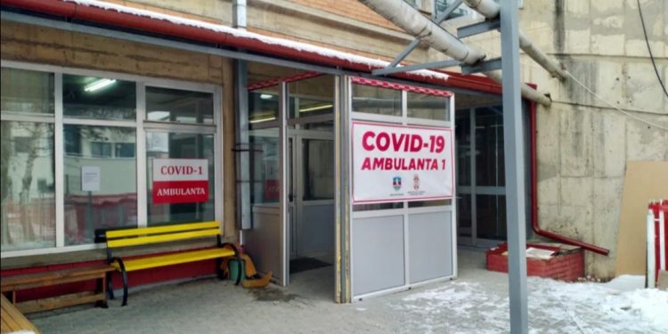 NOVI PAZAR: Osam prijema, na respiratorima šest pacijenata