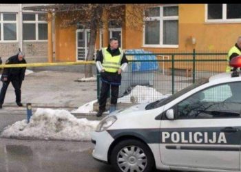 TUZLANSKI POLICAJCI SPASILI DJEČAKA OD SMRZAVANJA