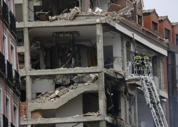 Snažna eksplozija u zgradi u centru Madrida, dve osobe poginule (VIDEO)
