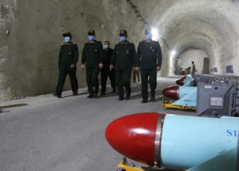 Iran pokazao s čim raspolaže i predstavio podzemnu raketnu bazu u Zaljevu