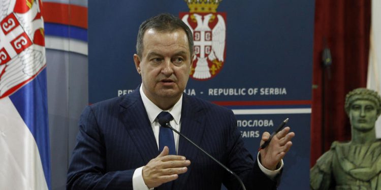 ON JE PRVI SRPSKI POLITIČAR KOJI ĆE PRIMITI RUSKU VAKCINU! Vakcinisanje zakazano za sutra u 11 sati!