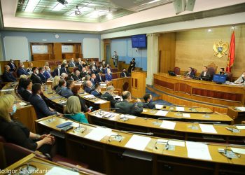 Ponovo usvojeni zakoni koje je Đukanović vratio Skupštini