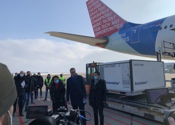 U Srbiju stiglo MILION DOZA kineske vakcine “Sinofarm”!