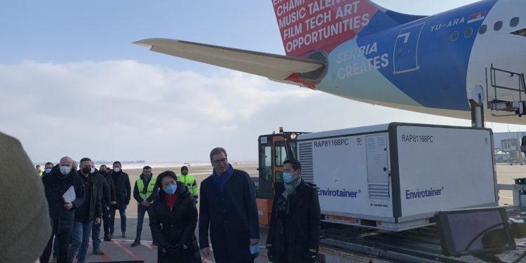 U Srbiju stiglo MILION DOZA kineske vakcine “Sinofarm”!