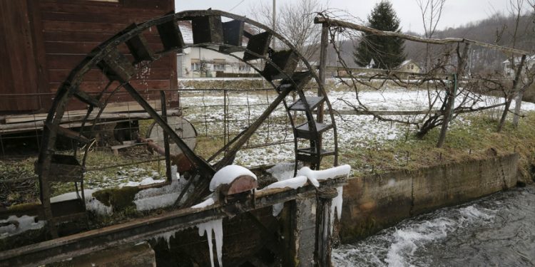 Plavljanin upao u rijeku i utopio se