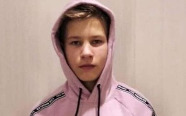 “NAŠLA SAM SAMO NJEGOV BICIKL NA KEJU” Majka tinejdžera koji je nestao u Pančevu u suzama, policija pretražuje obalu reke, priča s njegovim drugovima