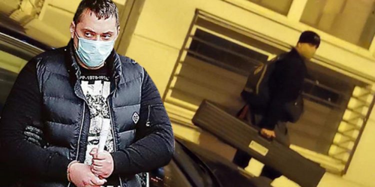 KO JE ČOVEK KOJI JE NOSIO SNAJPER KROZ BEOGRAD: Bivši policajac učio Velju Nevolju kako se ubija iz daljine