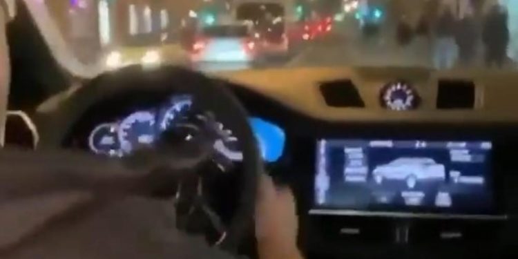 UHAPŠEN BAHATI VOZAČ IZ ZEMUNA Policija mu oduzela i automobil kojim je divljao po gradu!