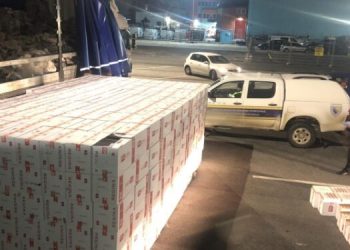 Rekordna zapljena u BiH: Vozač kamiona iz Crne Gore “pao” sa cigaretama vrijednim 1,6 miliona KM