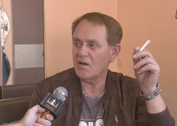 ZARAĐIVAO JE 100.000 ZA VEČE, PROPUTOVAO CEO SVET, A SADA PRODAJE IMOVINU! Pevač otkriva kako ŽIVI (VIDEO)