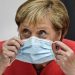 HIT NA INTERNETU: Pogledajte reakciju Angele Merkel nakon što je shvatila da je zaboravila masku…