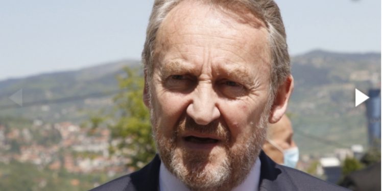 IZETBEGOVIĆ U SAMO JEDNOJ REČENICI ZALEDIO DODIKA I ČOVIĆA: “Čekam vrijeme da Srbi i Hrvati tretiraju Bošnjake kao što oni tretiraju druge”