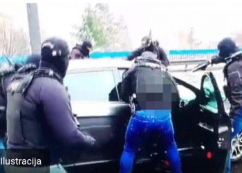 Uhapšeni kod Novog Pazara / KRVNIČKI PRETUKAO TAŠTU, UHAPŠEN SA 216 KG DROGE, PA DOŠAO U PLJAČKU: Munjevito uhapšen posle NAPADA!