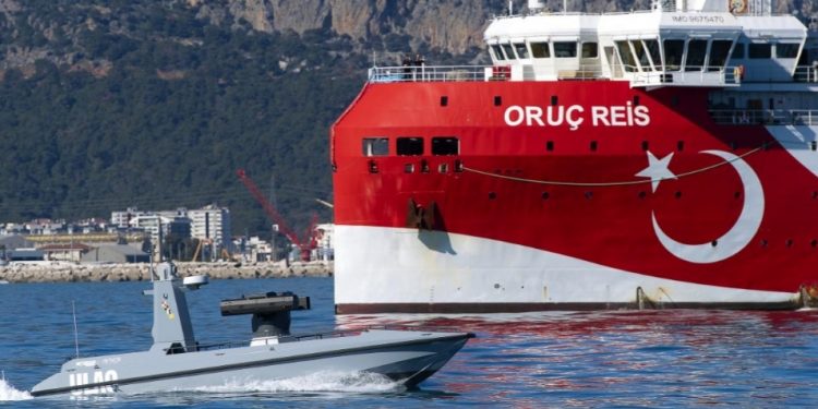 Prezentovano novo tursko vojno čudo – bespilotno borbeno plovilo ULAQ