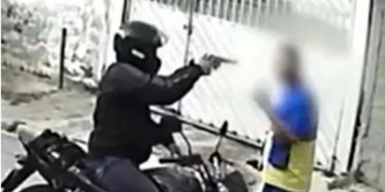 Uperio mu pištolj u glavu, prijetio da će ga ubiti: A onda mu je čovjek rekao za koji klub navija…