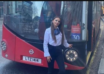 ONA JE NAJLEPŠI VOZAČ AUTOBUSA!