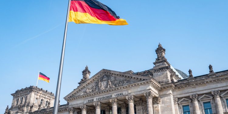 Njemačke vlasti ne isključuju mogućnost zatvaranja granice sa Austrijom i Češkom